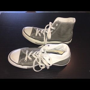 Size 6 mens, 8 womens, Converse hightops all-star gray